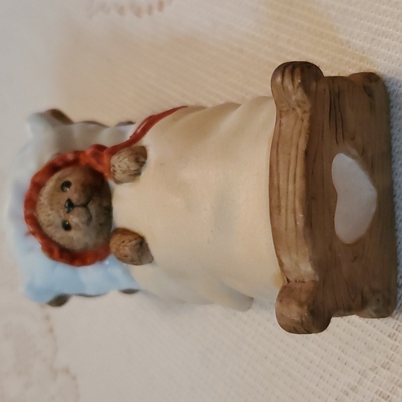 Vintage 1988 The Heirloom Tradition "Beddytime" Bear Figurine - Picture 2 of 6